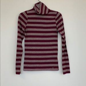 3/$30 Hollister turtle neck shirt
